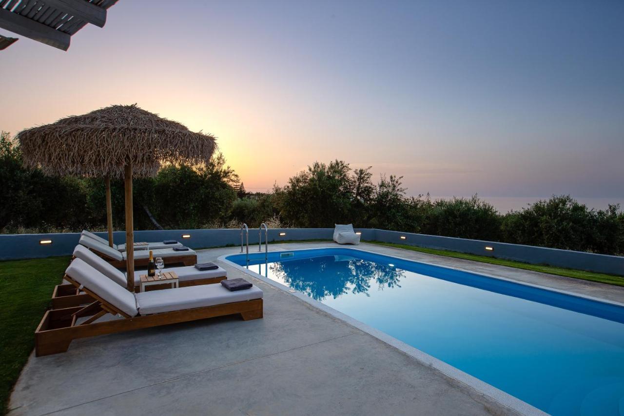 Gramvella Resort Adelianos Kampos Dış mekan fotoğraf