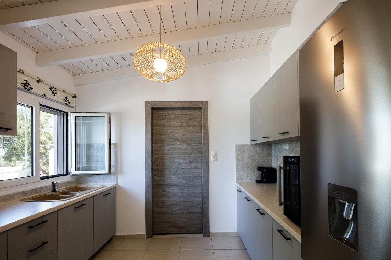 Gramvella Resort Adelianos Kampos Dış mekan fotoğraf